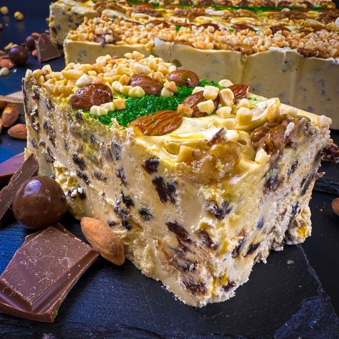 Riekstu-piena halva-serbets ar Riekstiem un saldējuma garšu 